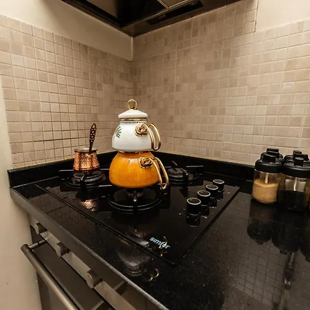 Fully Furnished,4 Bedroom Ventilated In Kadikoy