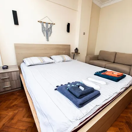 Fully Furnished,4 Bedroom Ventilated In Kadikoy דירה